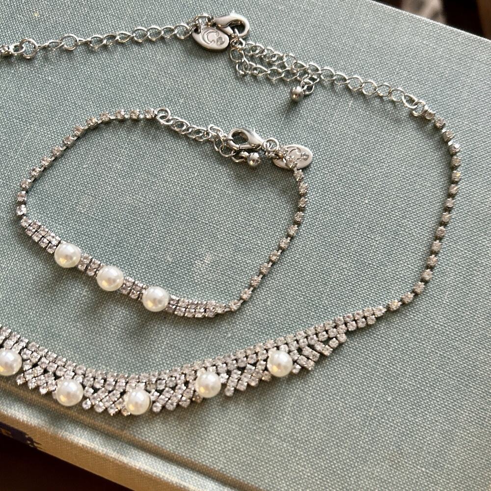 Imitation Pearl & Rhinestone Jewelry Set Necklace Bracelet Silver White